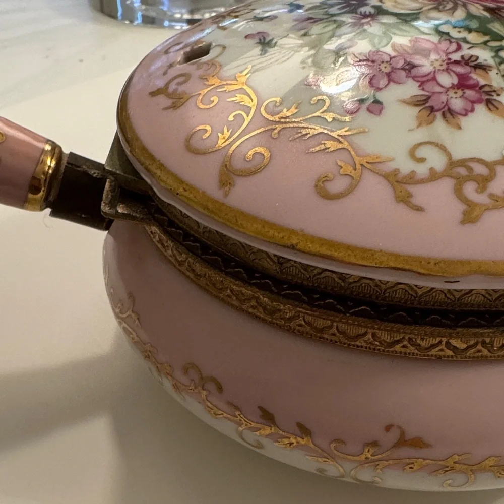Vintage Royal Crown Windsor Porcelain Pink Floral Vanity Trinket Box Tray Dish